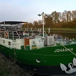 B&B Barge Johanna