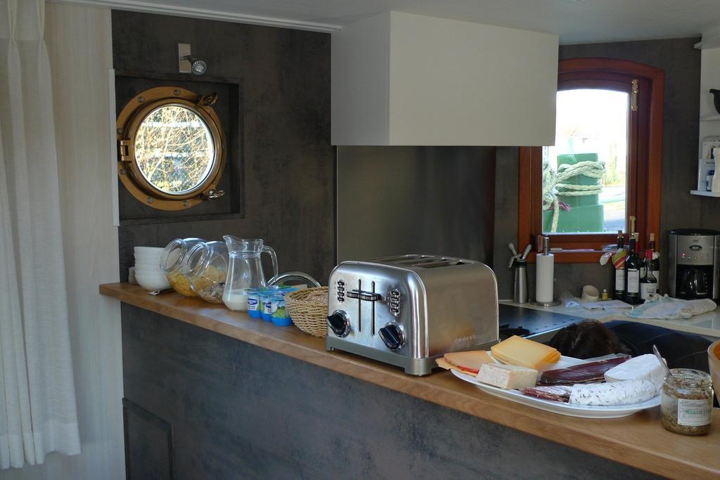 Couette-café Barge Johanna *