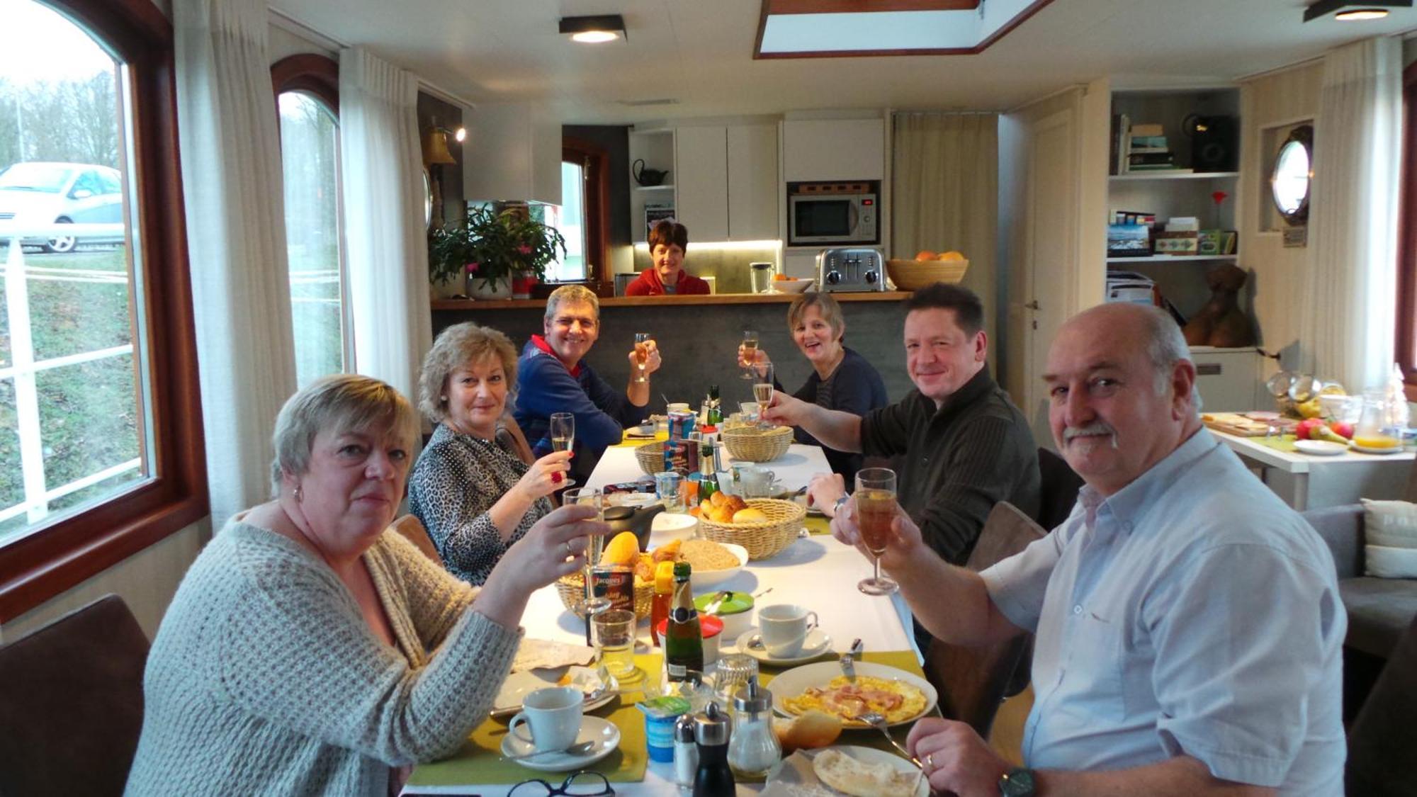 Barge Johanna Bed & Breakfast Bruges